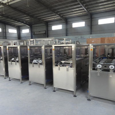 Αυτόματη μηχανή πλήρωσης πόσιμου νερού 200BPH για την κάλυψη μπουκαλιών