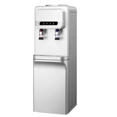 Υψηλής απόδοσης μαύρο ψυγείο νερού 85C ~ 95C Θερμαντική ικανότητα 5L / H ισχύ ψύξης