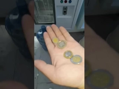 Το νόμισμα ενεργοποίησε τις αλκαλικές μηχανές πώλησης καθαρισμού νερού παραθύρων